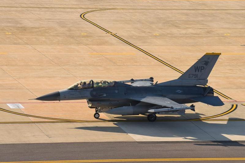 F-16 Fighting Falcon, Foto: Tsgt. Timothy Dischinat/U.S. Air / Zuma Press / Profimedia