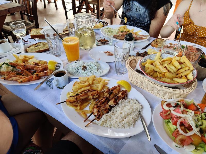 Mâncare la restaurant, Foto: HotNews.ro / Victor Cozmei