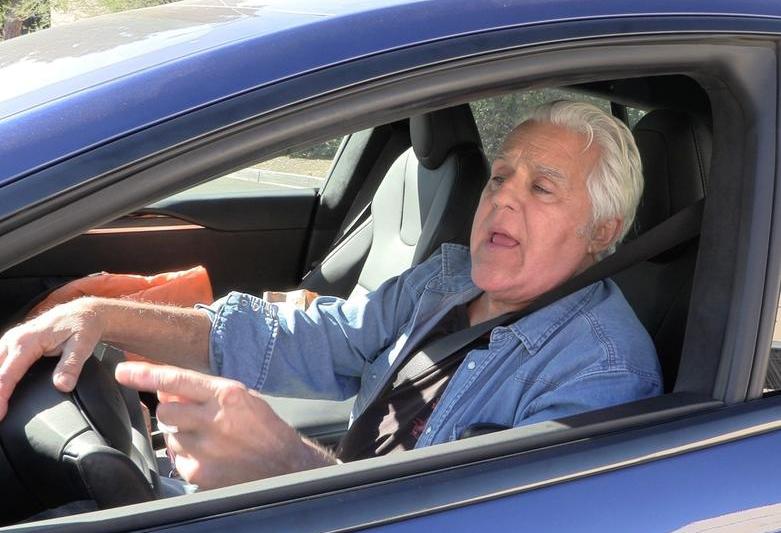 Jay Leno vorbind despre accidentul suferit, Foto: Clint Brewer Photography / A.I.M / BACKGRID / Backgrid USA / Profimedia