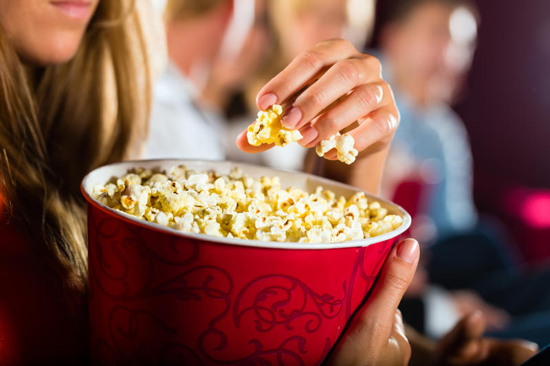 Scandal în sala de cinema dintr-un mall din Ploiești la filmul Romina, VTM!, Foto: DreamsTime