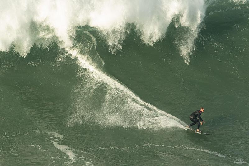 Surfing la Nazare, Foto: Eduardo Barrento / Alamy / Profimedia Images