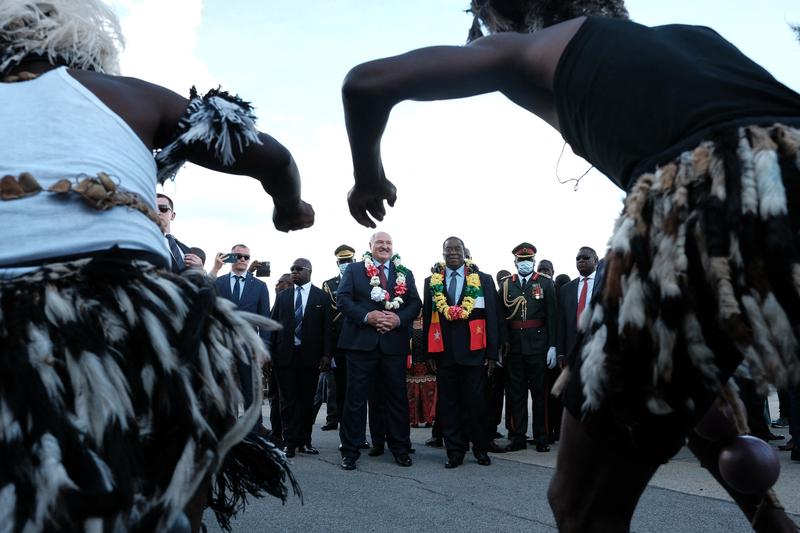 Alexandr Lukasenko in Zimbabwe, Foto: Jekesai Njikizana / AFP / Profimedia Images