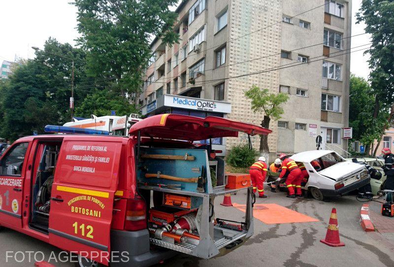 Simulare interventie cutremur in Botosani, Foto: AGERPRES