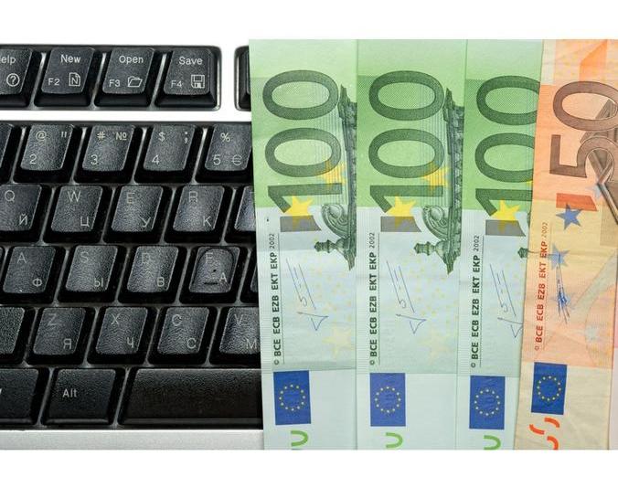 bancnote-euro-calculator, Foto: Dreamstime