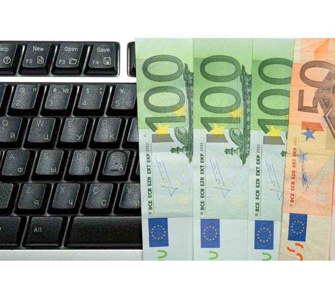 bancnote-euro-calculator, Foto: Dreamstime