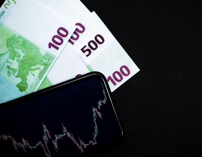 euro-bani-bursa, Foto: Dreamstime