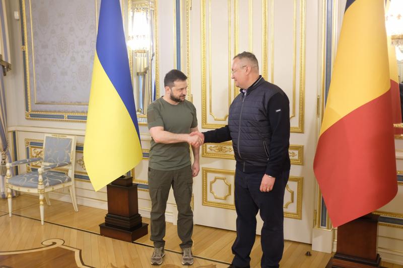Nicolae Ciucă și Volodimir Zelenski, în timpul vizitei premierului român în Ucraina, Foto: Gov.ro