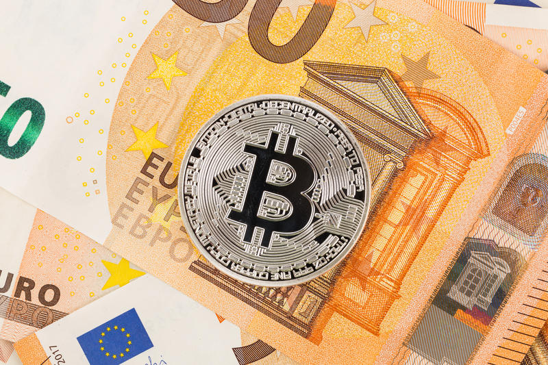 Bitcoin-euro, Foto: Dreamstime