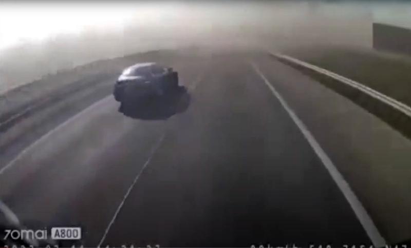 Accidentul de pe M1 din Ungaria, surprins pe video, Foto: Captura YouTube