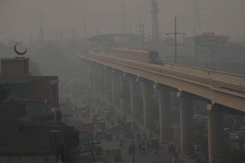 Smog in Lahore, Foto: Rana Sajid Hussain / Zuma Press / Profimedia Images