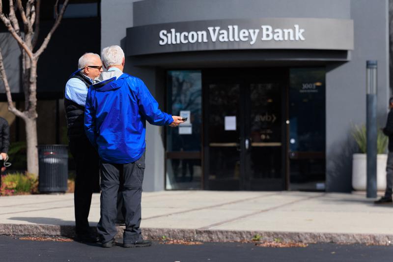 Una dintre cele mai mari bănci din Silicon Valley și printre primele 20 din SUA, Silicon Valley Bank era specializată în finanțarea companiilor tech, Foto: Nikolas Liepins / AFP / Profimedia