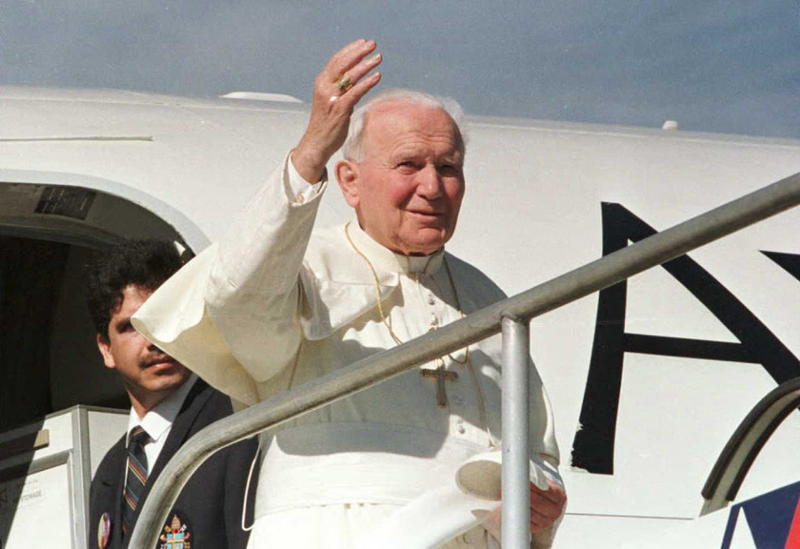 Papa Ioan Paul al II-lea, Foto: Michel Gangne / AFP / Profimedia Images