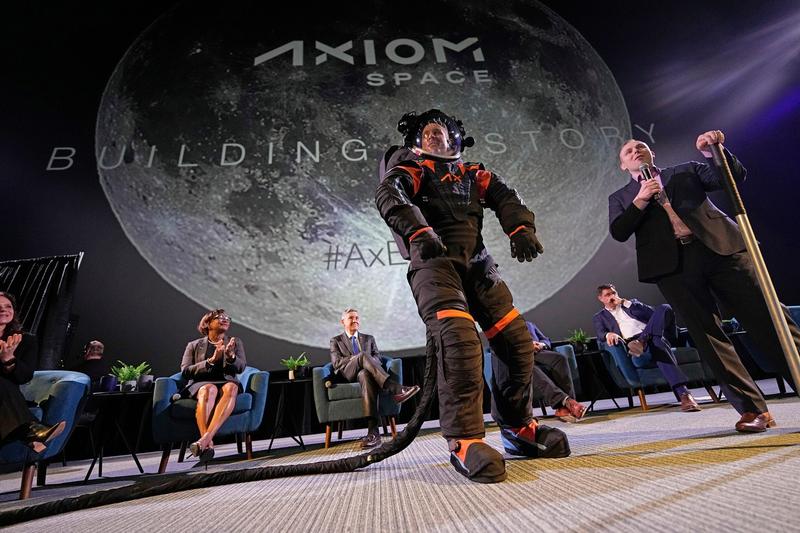Noile costume spatiale ale NASA, Foto: David J. Phillip / AP - The Associated Press / Profimedia