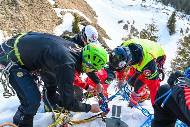 Antrenament Salvamont de Interventie pe munte la International Mountain Rescue Race Romania, Foto: Hotnews