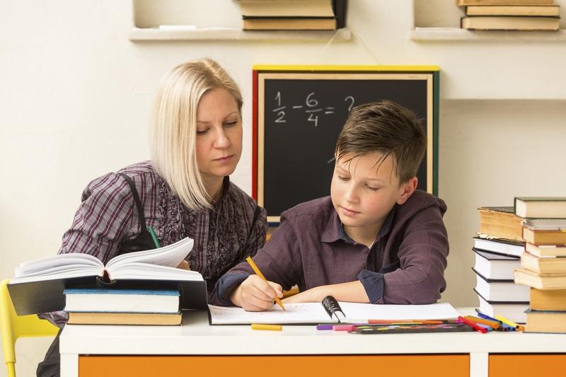 Profesor care dă meditații, Foto: © Dimaberkut | Dreamstime.com