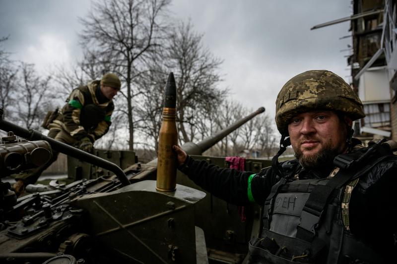 soldati ucraineni pe frontul din Donetk, Foto: AA/ABACA / Abaca Press / Profimedia