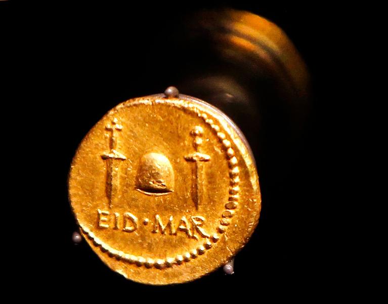 Dinarul lui Brutus, Foto: Michael Probst / AP / Profimedia
