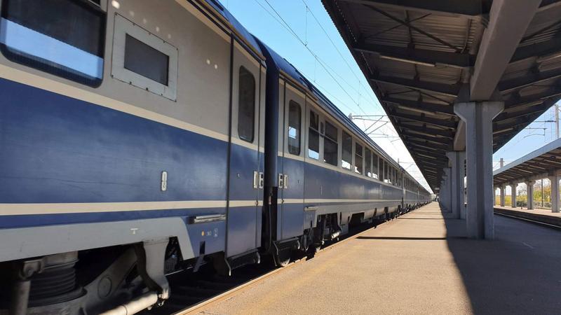 Tren al CFR Calatori, Foto: Vlad Barza / HotNews.ro