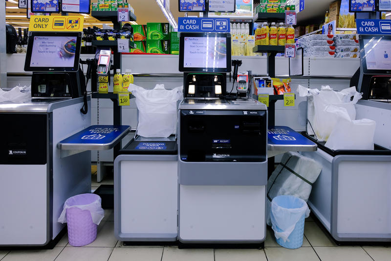 Case self-checkout, Foto: DreamsTime