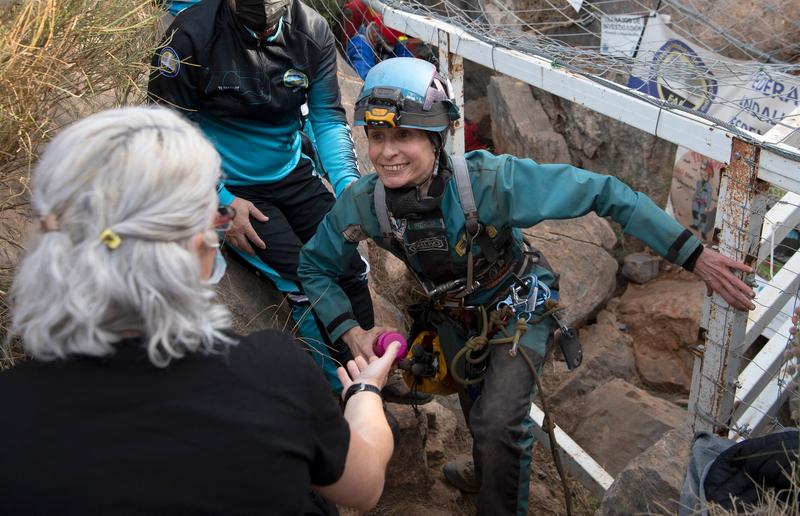 Beatriz Flamini iesind din pestera dupa 500 de zile, Foto: JORGE GUERRERO / AFP / Profimedia