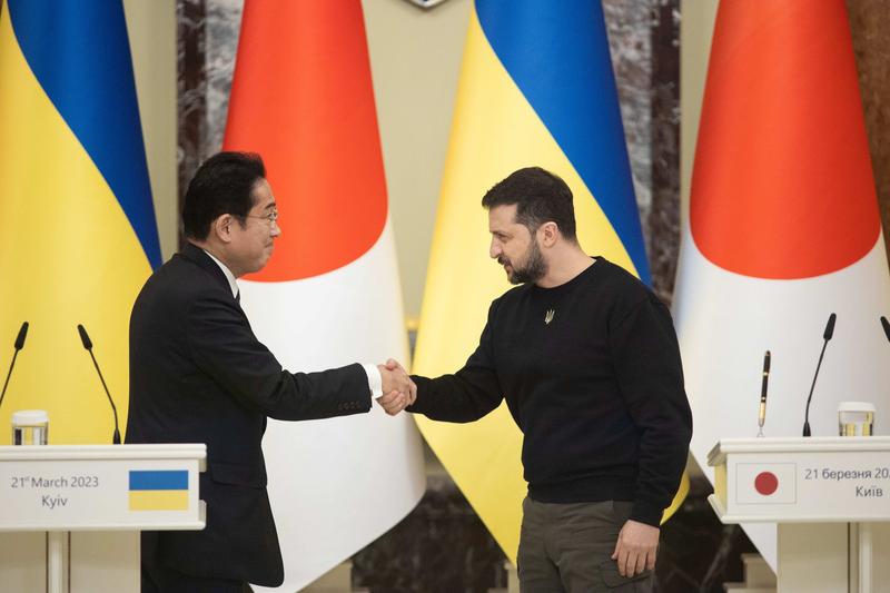 Fumio Kishida alaturi de Zelenski la Kiev, Foto: Ukrainian President's Office / Zuma Press / Profimedia