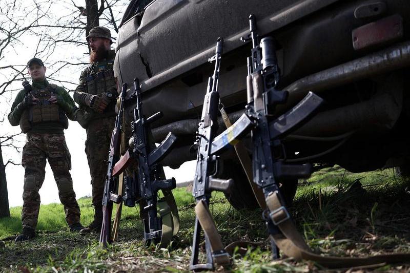 soldati ucraineni langa frontul din Bahmut , Foto: Anatolii STEPANOV / AFP / Profimedia