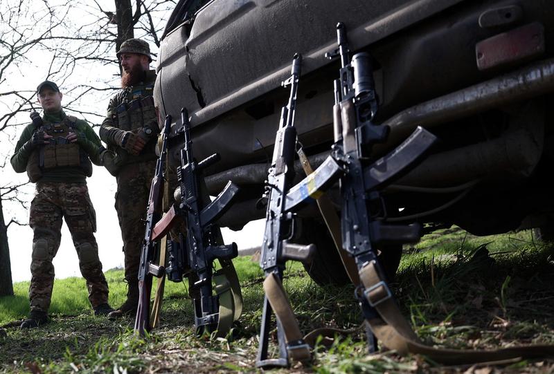 soldati ucraineni langa frontul din Bahmut , Foto: Anatolii STEPANOV / AFP / Profimedia