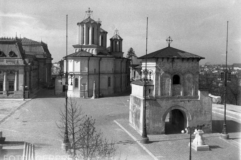 Clopotnita si biserica Patriarhiei din Bucuresti, Foto: Agerpres