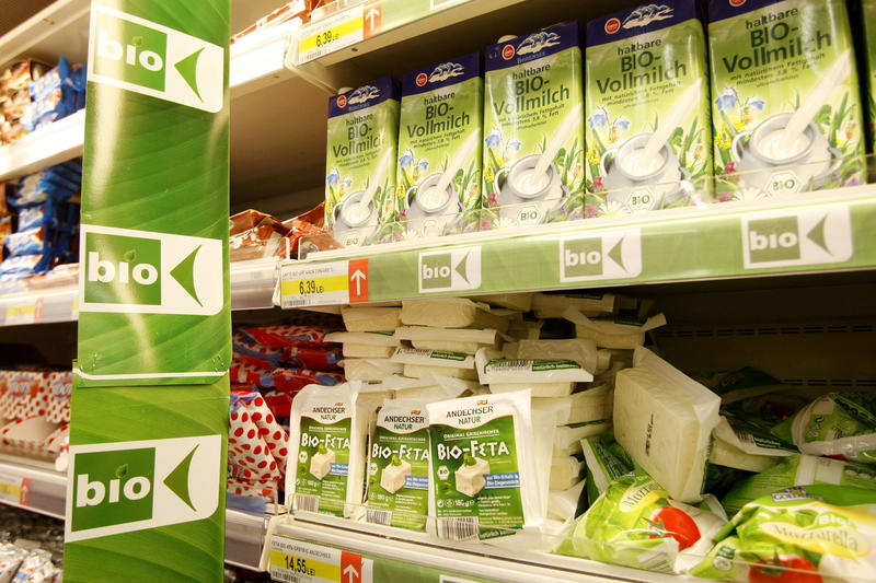 Produse bio în supermarket, Foto: © Viorel Dudau | Dreamstime.com