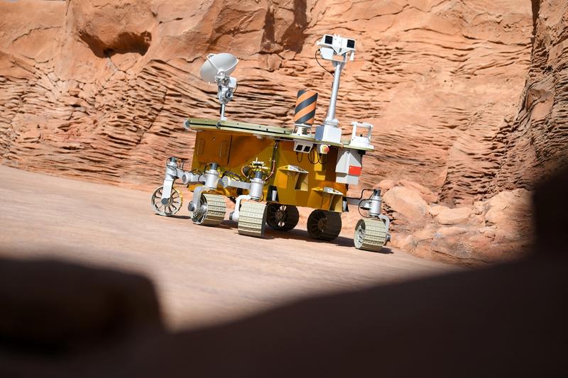 O replica a roverului Zhurong, Foto: Matthieu Rondel / AFP / Profimedia Images