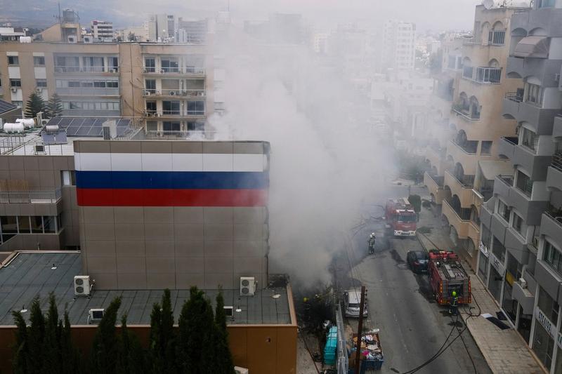 Incendiu la Centrul Cultural Rus din Nicosia, Cipru, Foto: Amir Makar / AFP / Profimedia Images