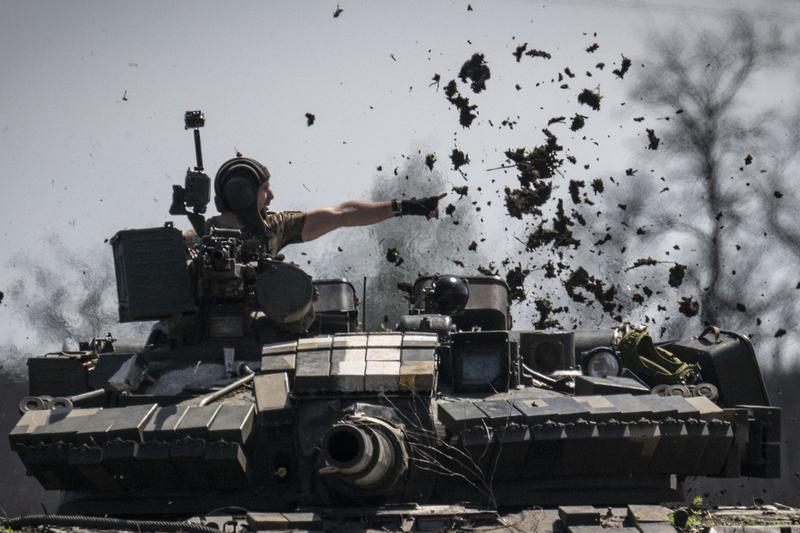 Război în Ucraina. Soldat ucrainean în regiunea Donețk, Foto: Muhammed Enes Yildirim / AFP / Profimedia