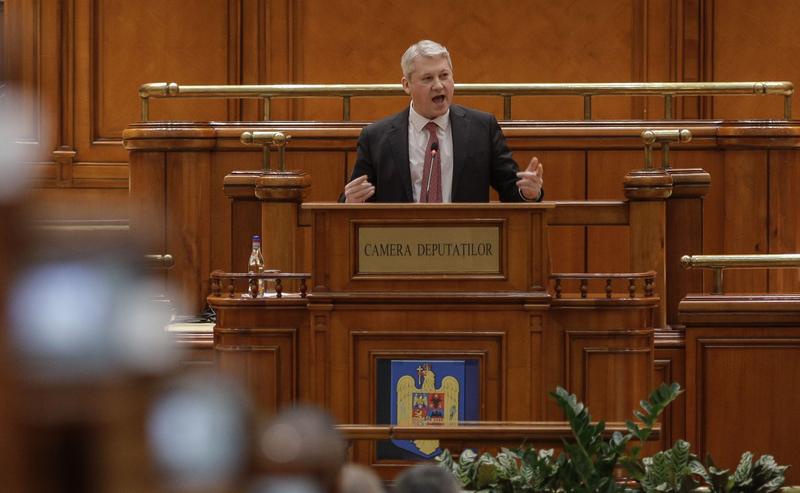 Cătălin Predoiu în Parlament , Foto: INQUAM Photos / Octav Ganea