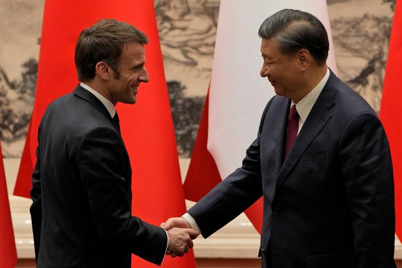 Emmanuel Macron și Xi Jinping, Foto: Ng Han Guan / AP / Profimedia