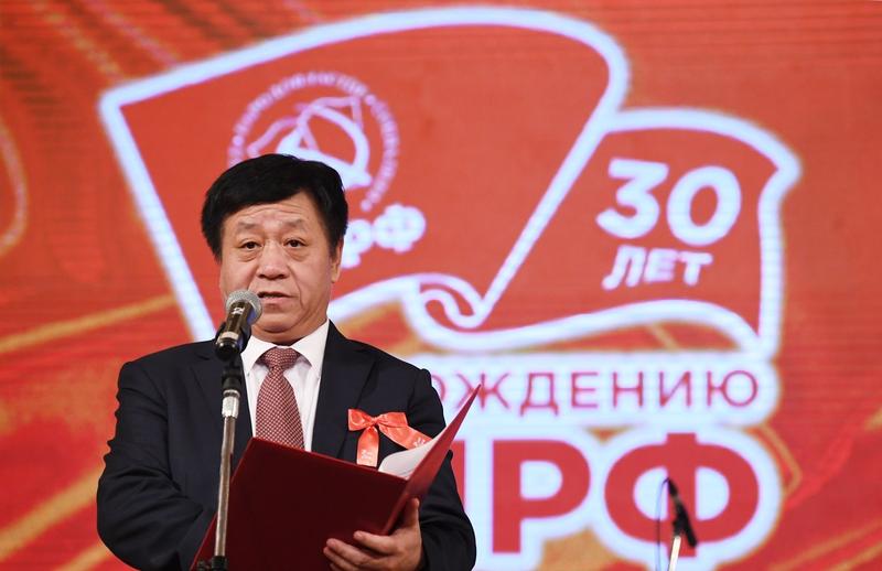 Ambasadorul Chinei la Moscova, Zhang Hanhui, la aniversarea de 30 de ani a Partidului Comunist al Federației Ruse (KPRF), Foto: Valery Melnikov / Sputnik / Profimedia Images