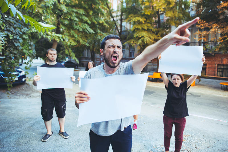 Oameni care protestează, Foto: freepik.com