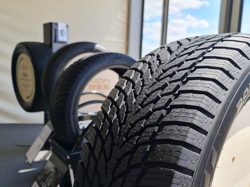 Anvelope, Foto: Vlad Barza / HotNews.ro