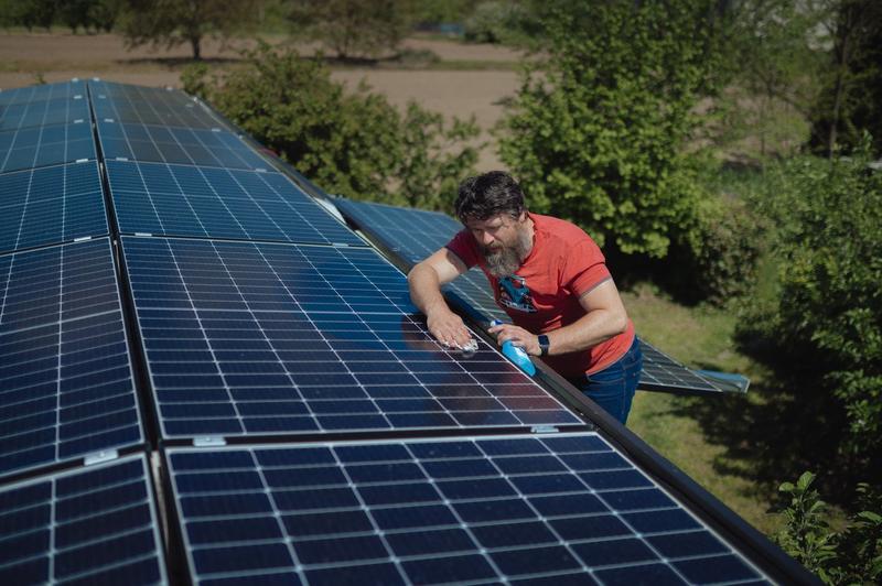 Panouri solare, Foto: Robert Nemeti / AFP / Profimedia