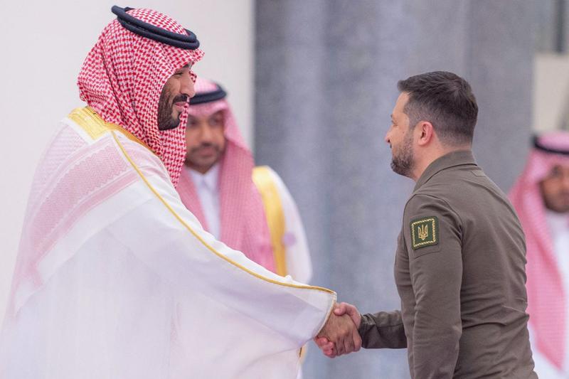 Mohammed bin Salman și Volodimir Zelenski, Foto: AFP / AFP / Profimedia