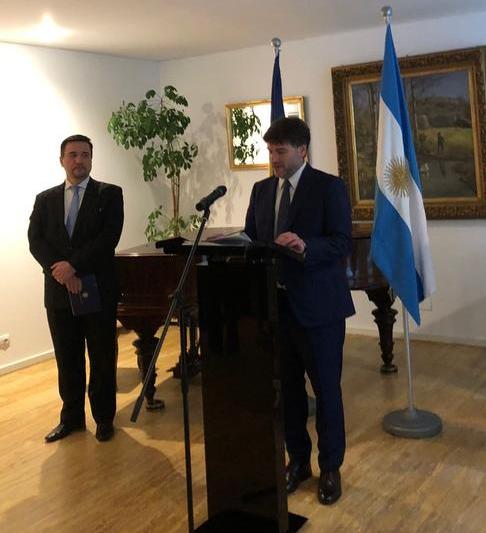 Encargado de Negocios de la Embajada de Argentina, Carlos Vallarino, Foto: Hotnews