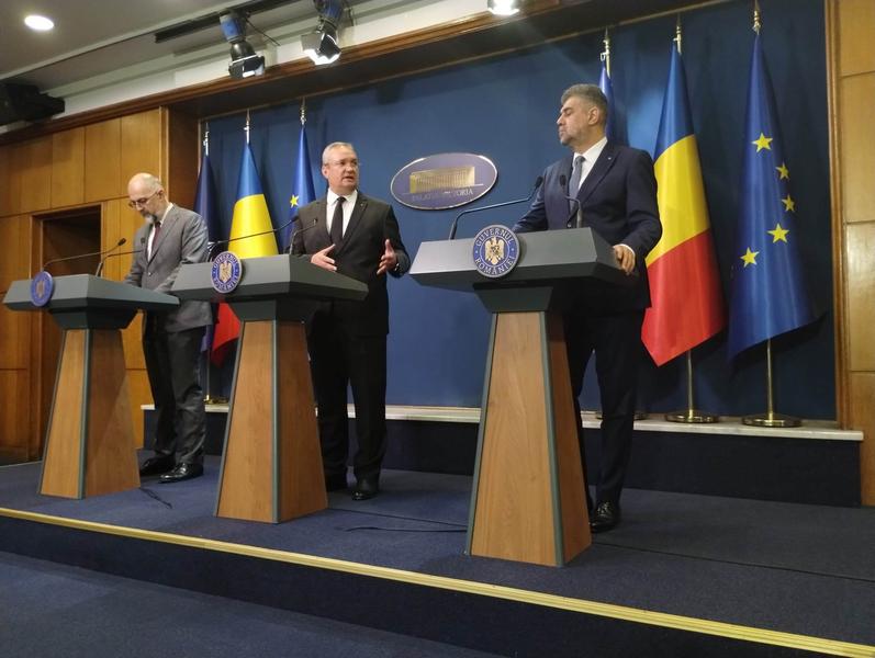 Kelemen Hunor, Nicolae Ciucă și Marcel Ciolacu, Foto: Adrian Vasilache / HotNews.ro