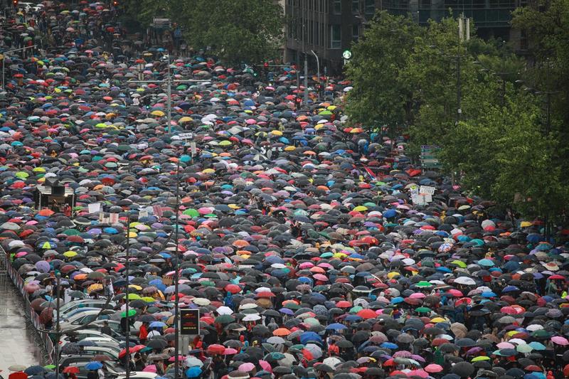 Protest în Serbia. Ploaia nu i-a speriat pe manifestanți, Foto: AA/ABACA / Abaca Press / Profimedia