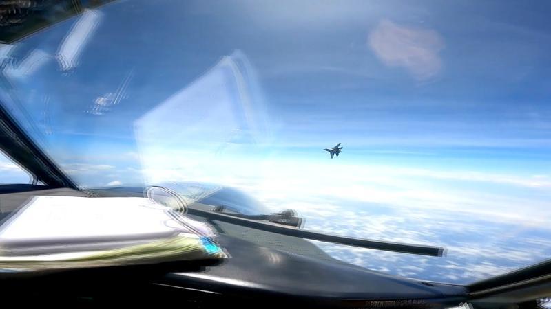 Un avion de vânătoare chinezesc s-a apropiat periculos de o aeronavă de supraveghere americană, Foto: U.S. Navy / AP / Profimedia