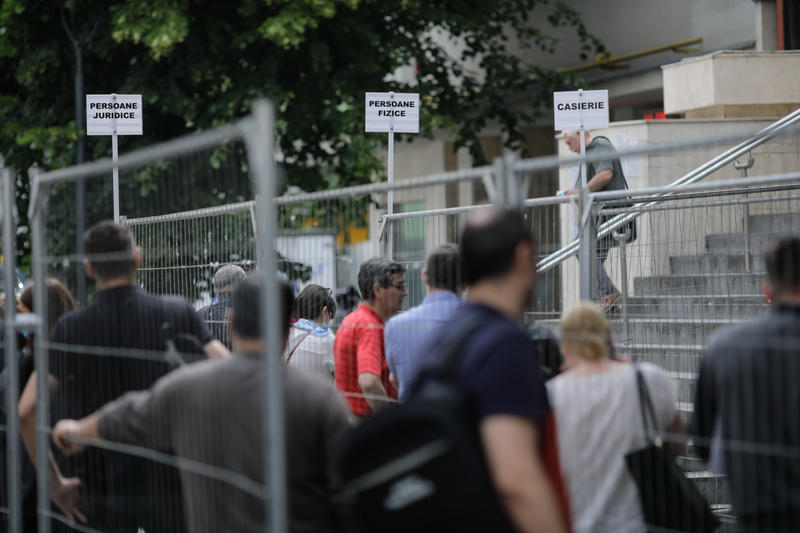 Specialiștii nu văd niciun avantaj în revenirea la sistemul de impozitare progresiv, Foto: Inquam Photos / George Călin