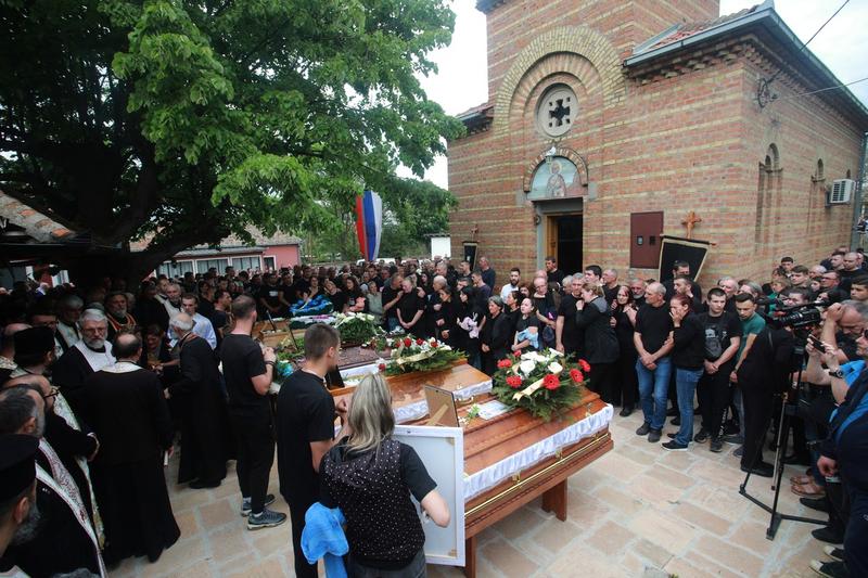 Funeraliile victimelor atacului armat din Serbia, Foto: Milos Miskov / AFP / Profimedia