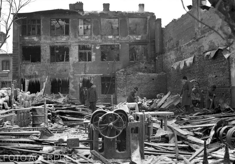 Blocul Carlton a cazut la cutremurul din 10 noiembrie 1940, Foto: Agerpres