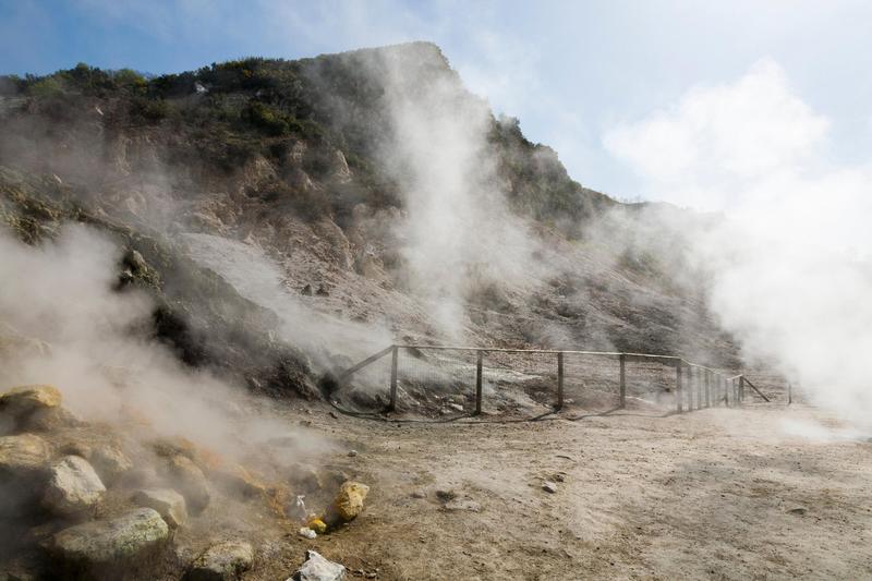 emisii de gaze sulfuroase la Campi Flegrei, Foto: David Gee 4 / Alamy / Alamy / Profimedia