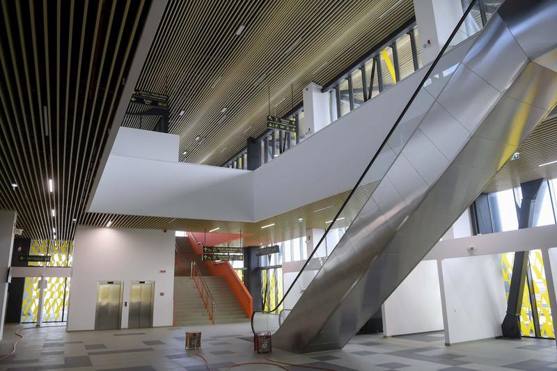 Interiorul aeroportului Brasov Ghimbav, Foto: Inquam Photos / Alex Nicodim