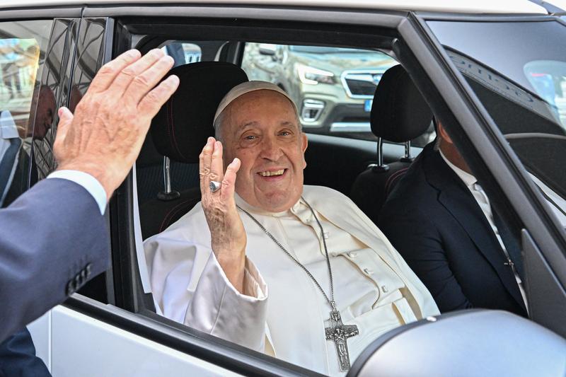 Papa Francisc a fost externat, Foto: Alberto PIZZOLI / AFP / Profimedia