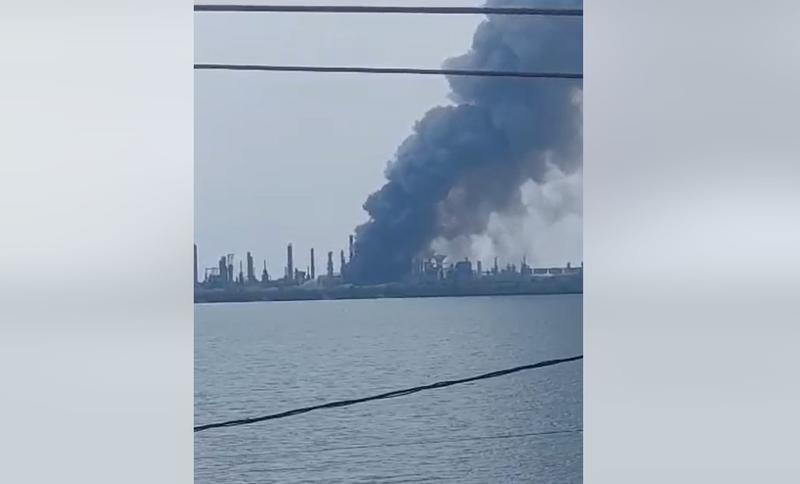 Incendiu la Petromidia, Foto: Captura video